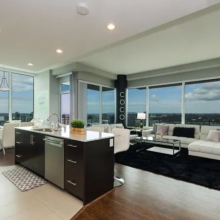 Downtown San Diego 2600Sqft Chanel Penthouse